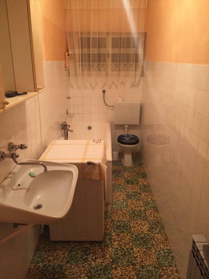 Apartman Frane 6+2 브로다리카 외부 사진
