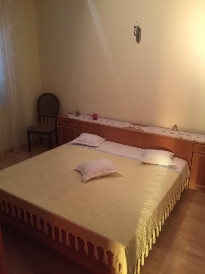 Apartman Frane 6+2 브로다리카 외부 사진